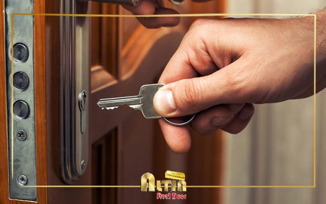 تاثیر مواد اولیه در ساخت درب ضد سرقت بر کیفیت